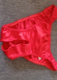 また割れショーツ人気 日記