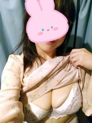 赤と白レースの付いた下着です 日記