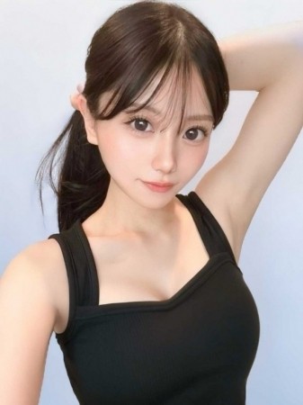 《体験入店初日》業界経験極浅の黒髪清楚でスレンダーなアイドル系天使『しずか姫』