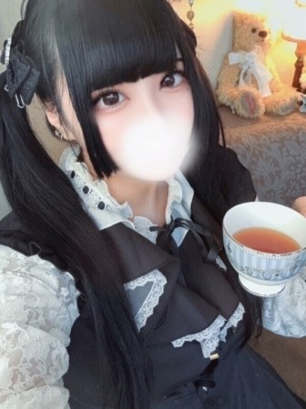 《体験入店初日》清楚アイドル系超ド級の美爆乳Ｈcupの超ドエロな美少女『みら姫』