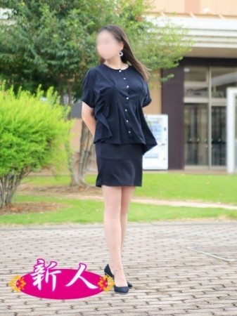 11月の新人情報　若山 あずさ(30)　11月3日入店