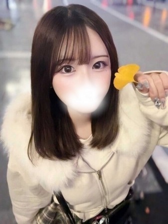 《体験入店初日》透明感高い美貌にスレンダー美ＢＯＤＹのプリティ美少女『りら姫』